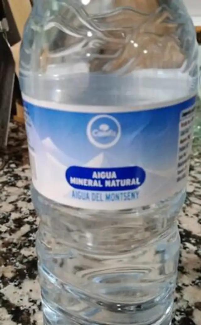 Aigua embotellada