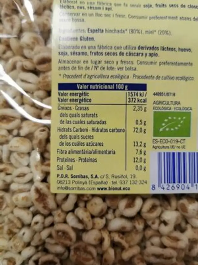 Espelta hinchada con miel nutrition facts table