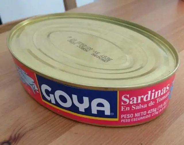 Sardines in tomato sauce