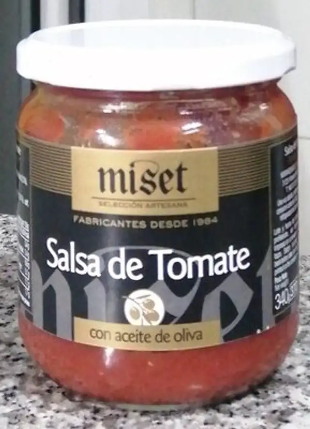 Salsa de tomate con aceite de oliva