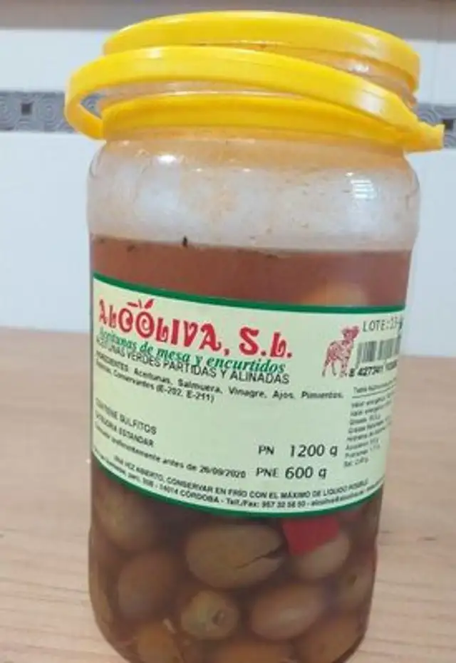 Aceitunas verdes partidas y aliñadas front packaging