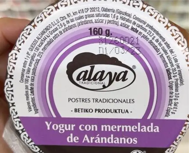 Yogur con mermelada de Arándanos nutrition facts table