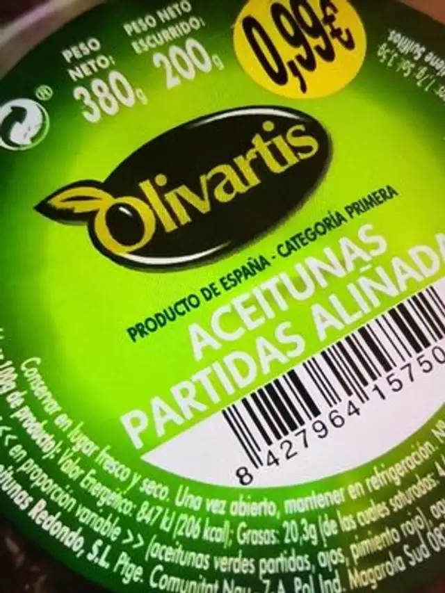 Aceitunas partidas aliñadas