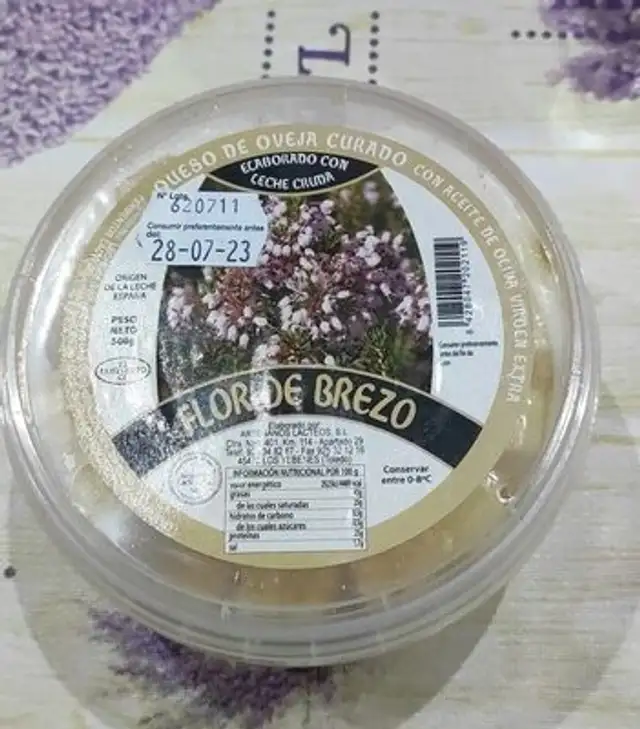 Queso de oveja curado con aceite de oliva virgen extra