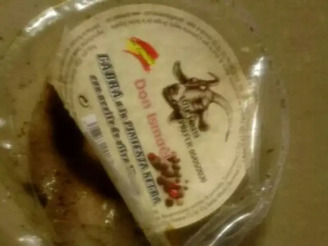 Queso de cabra a la pimienta nutrition facts table