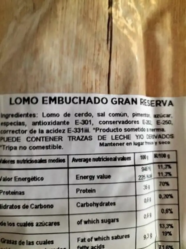 Lomo embuchado ingredients label