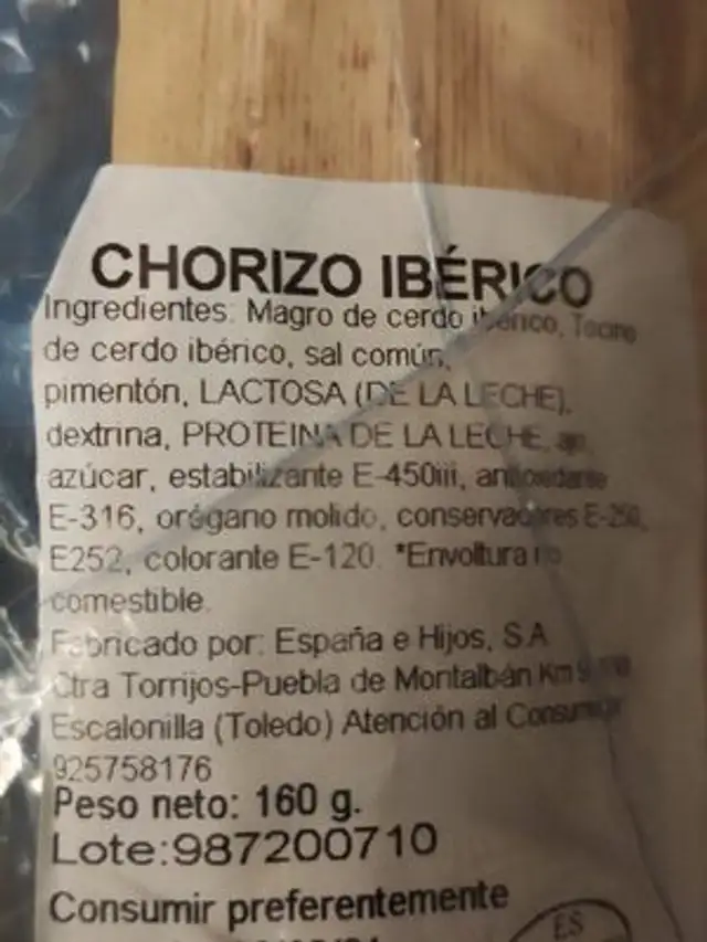 Chorizo ibérico ingredients label