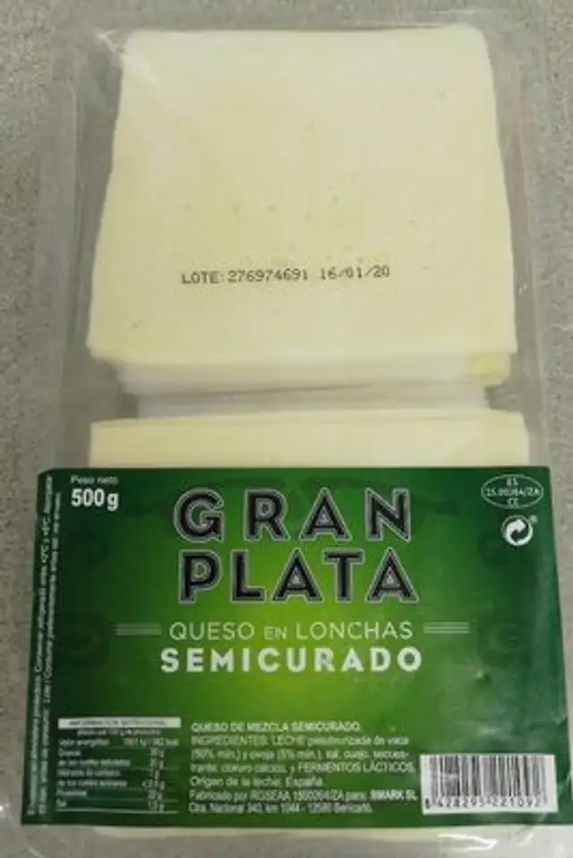 Queso semicurado nutrition facts table