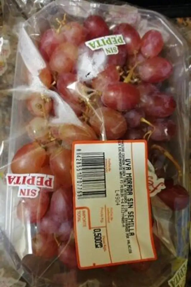 Uva Morada sin Semilla