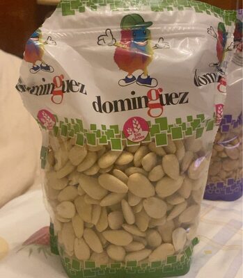 Almendra repelada cruda