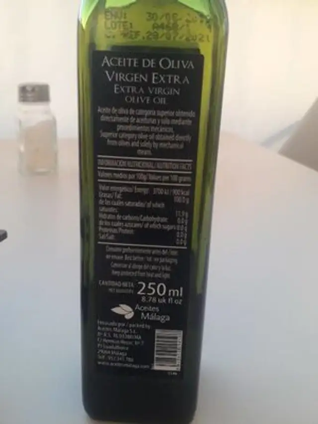 Aceite de oliva nutrition facts table