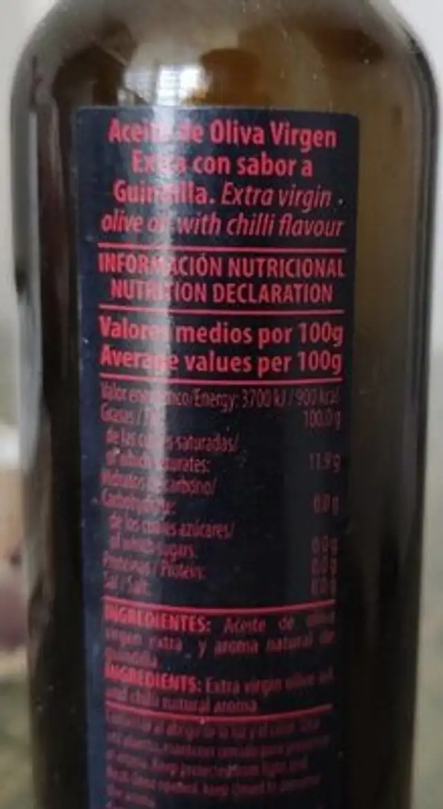 Aceite de Oliva con sabor guindilla nutrition facts table