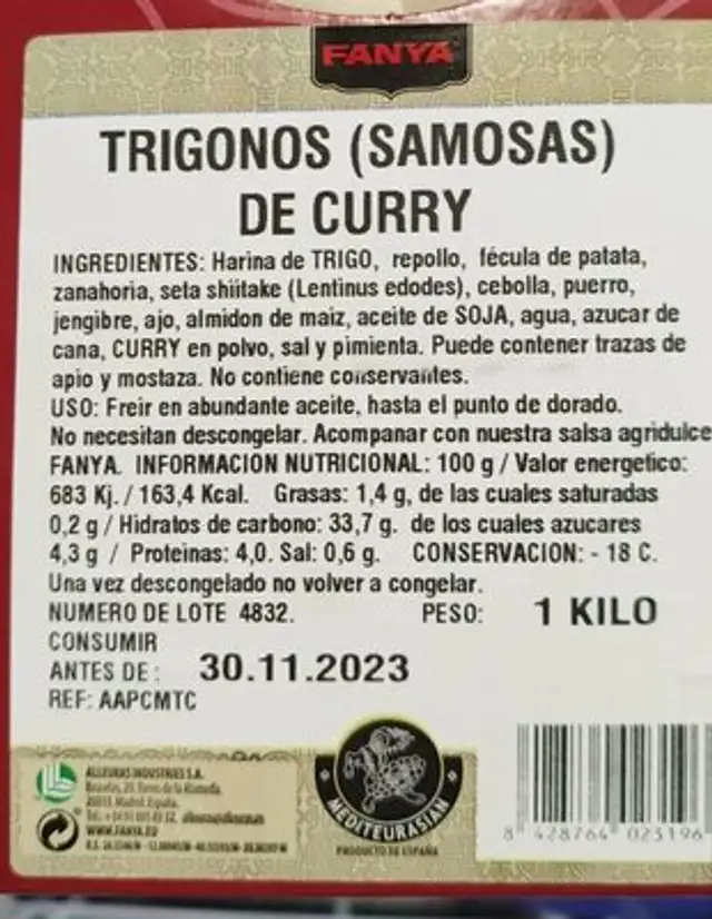 Trígonos samosas de curry nutrition facts table