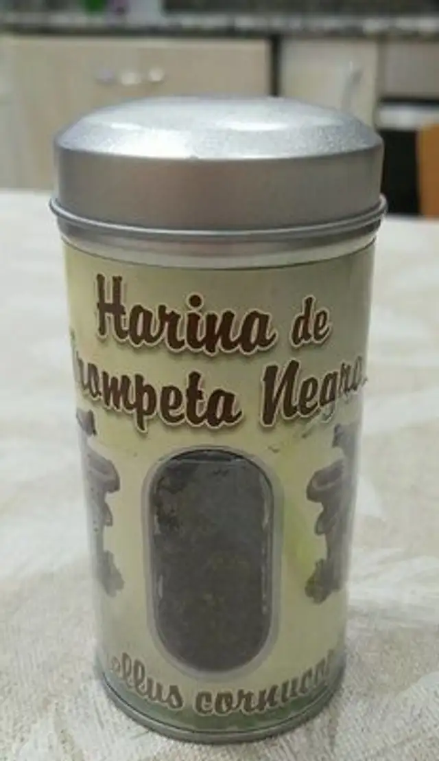 Harina de trompeta negra