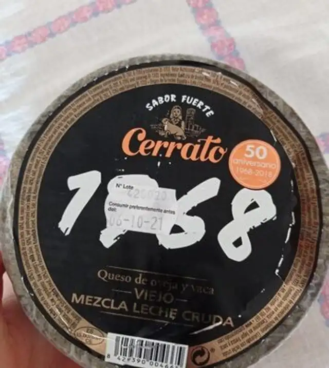 Queso oveja y vaca viejo nutrition facts table