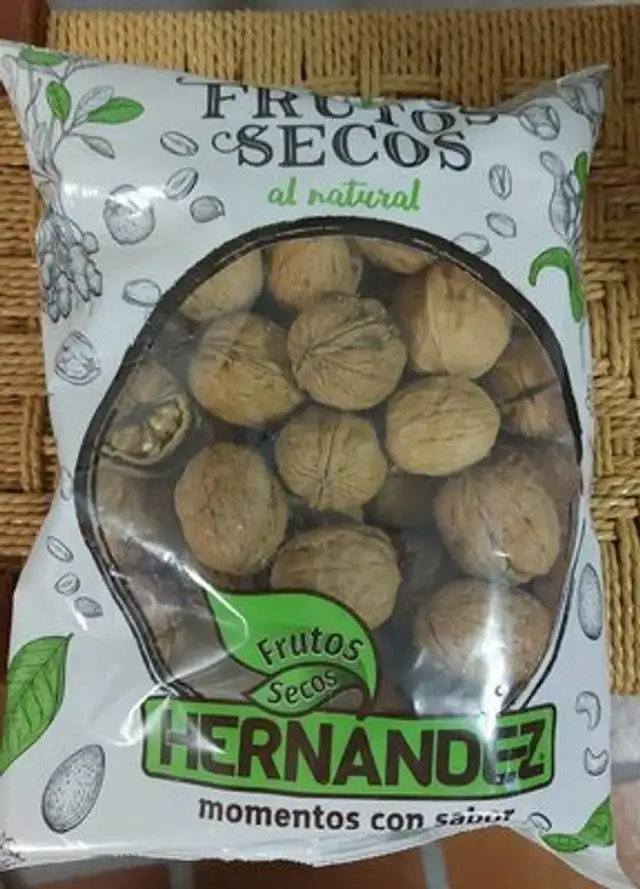 Frutos secos nuez cáscara