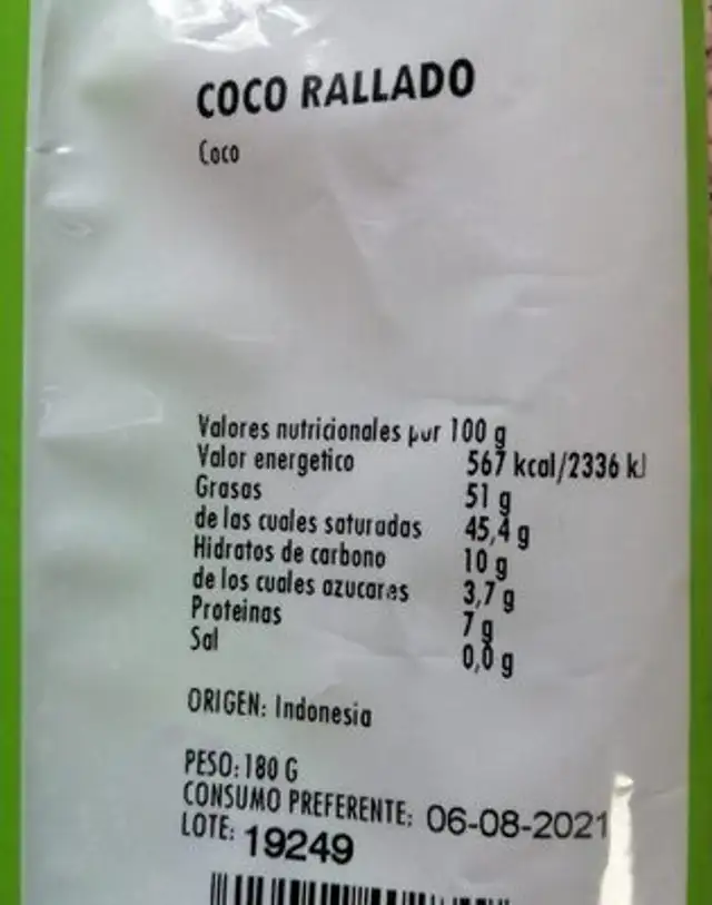 Coco rallado nutrition facts table