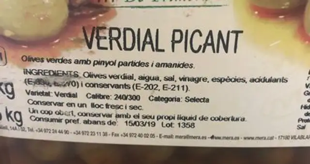 Olives vertes piquante ingredients label
