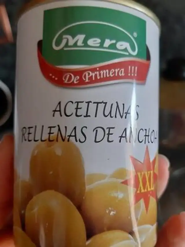 Aceitunas rellenas de anchos