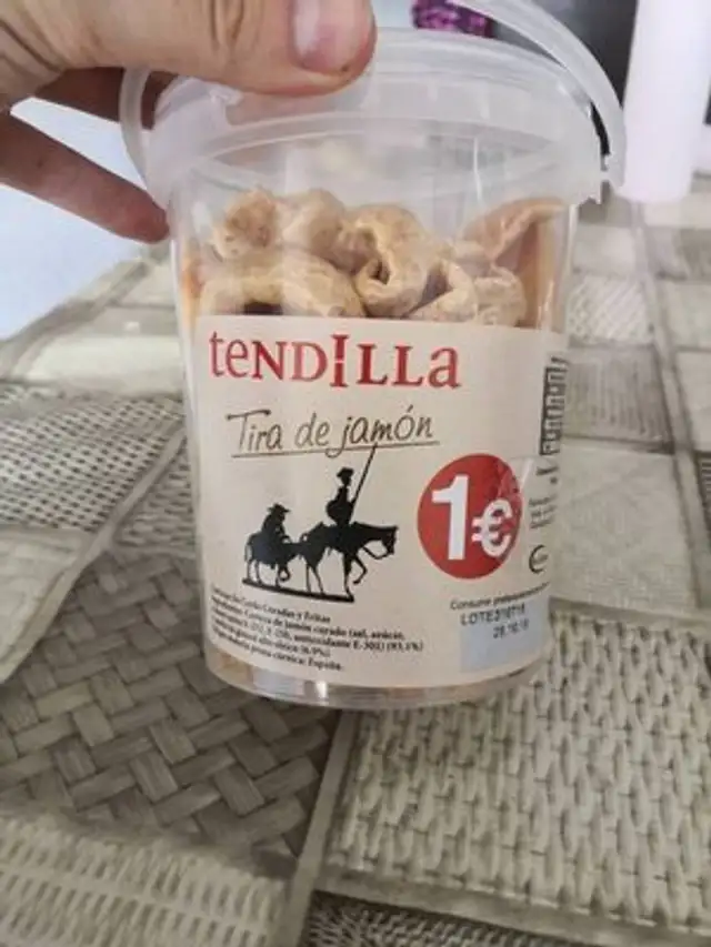 Cortezas de Cerdo Curadas y Fritas