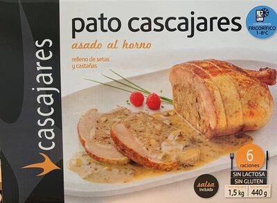 Pato asado relleno de setas y castañas