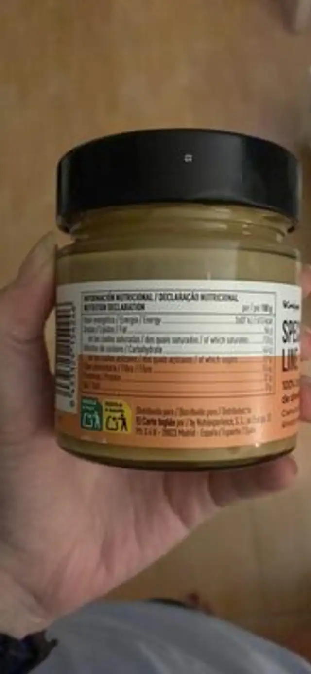 Almond cream nutrition facts table