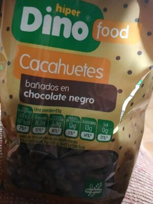 Cacahuetes bañados en chocolate negro