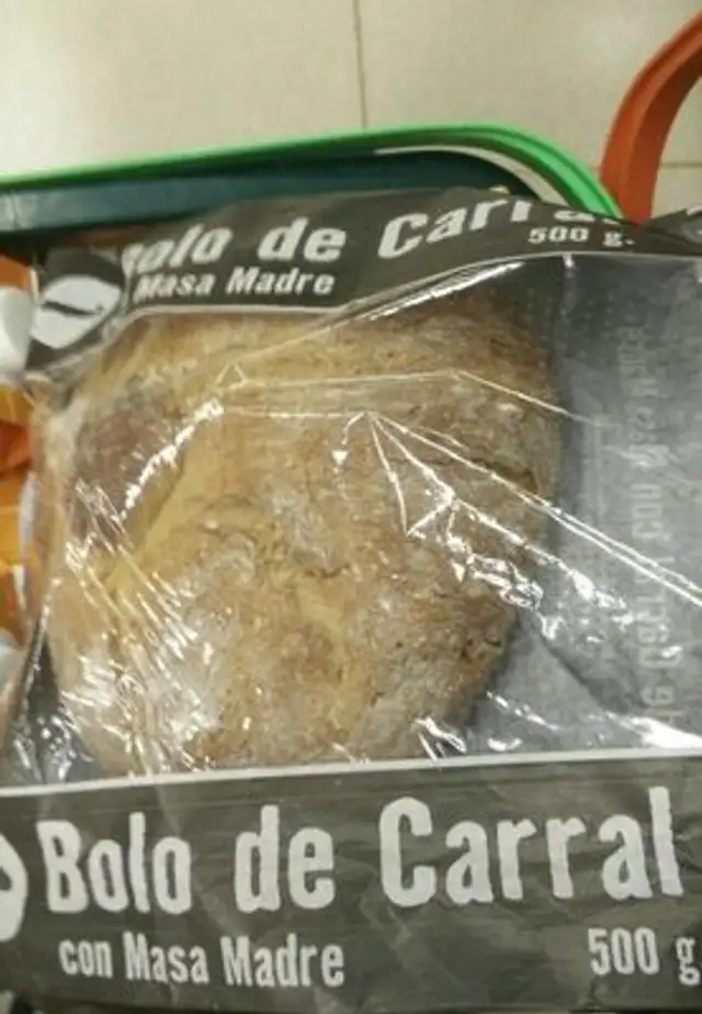Bolo de carral front packaging