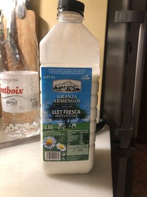 Llet Fresca front packaging