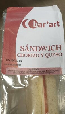 Sándwich chorizo y queso