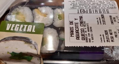 Makis de aguacate y queso crema