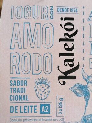 Yogur con fresa front packaging