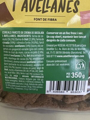 Cereals farcits de crema de xocolata i avellanes ingredients label