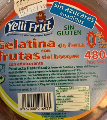 Gelatina de fresa con frutas del bosque