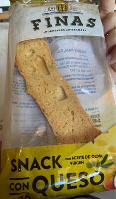 Finas con queso y tomate