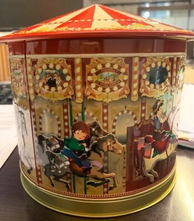 Carrusel barquillos canela front packaging