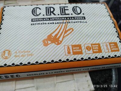 Xocolata artesana a la pedra refinada amb aroma de canyella