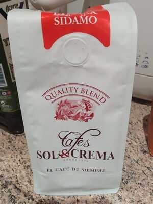 Sol y crema front packaging