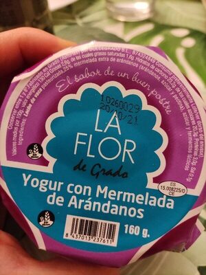 Yogur con mermelada de arándanos ingredients label