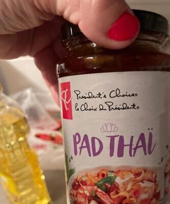 Pad thai front packaging