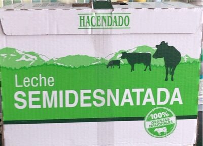 Leche semidesnatada front packaging