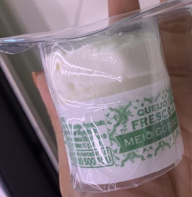 Queijo Fresco meio gordo front packaging