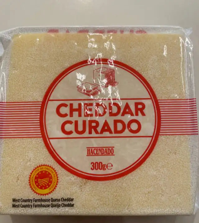 Cheddar curado front packaging