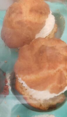 Lionesas profiteroles front packaging