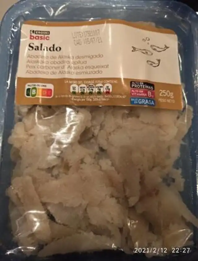 Abadejo de Alaska desmigado