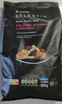 Muesli con pasas, arándanos y almendras