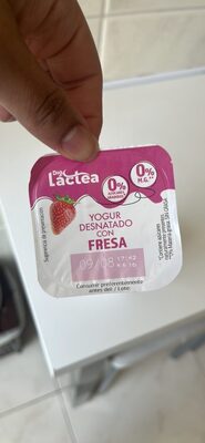 Yogur desnatado con fresa