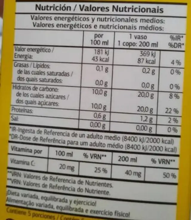 Zumo 100% Naranja Exprimida Sin Pulpa nutrition facts table