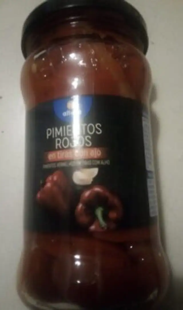 Pimientos rojos en tiras con ajo
