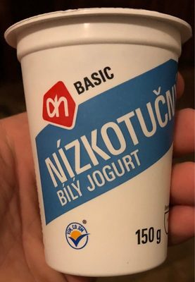 Nizkotucny jogurt front packaging
